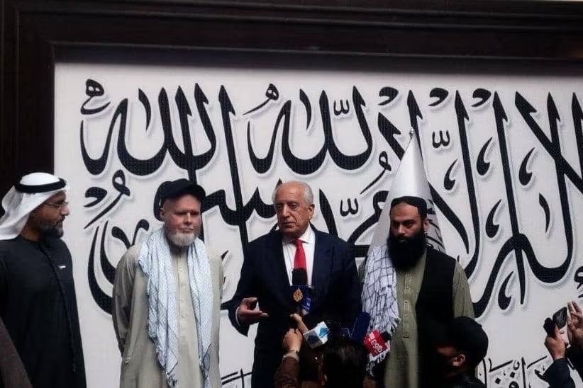 له طالبانو سره پخوانی امریکايي زنداني: طالبانو ۱۴ میاشتې پرته له کوم جرم زنداني کړی وم
