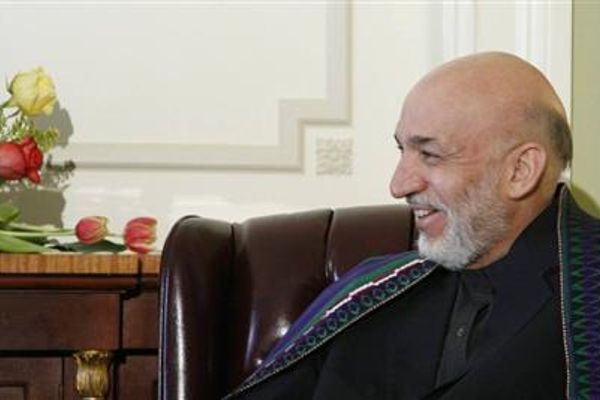 حامد کرزی: امیدوارم امسال مکاتب و دانشگاهها به روی دختران باز شوند