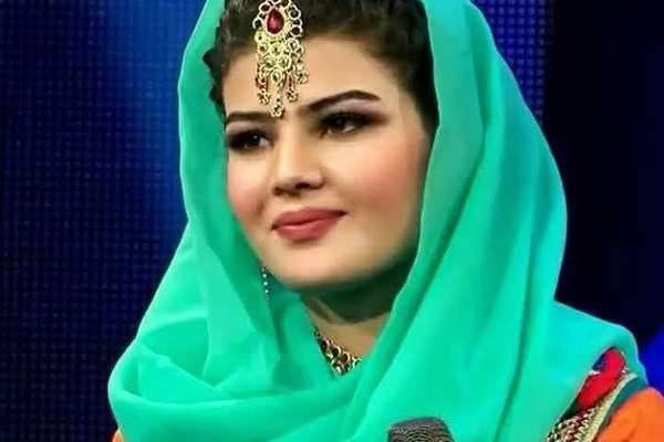 طالبان از خانواده زلاله هاشمی خواسته است بگویند که او «فرار» کرده است