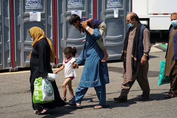 عفو بینالملل اخراج مهاجران افغان از امریکا را «خیانت» دانست