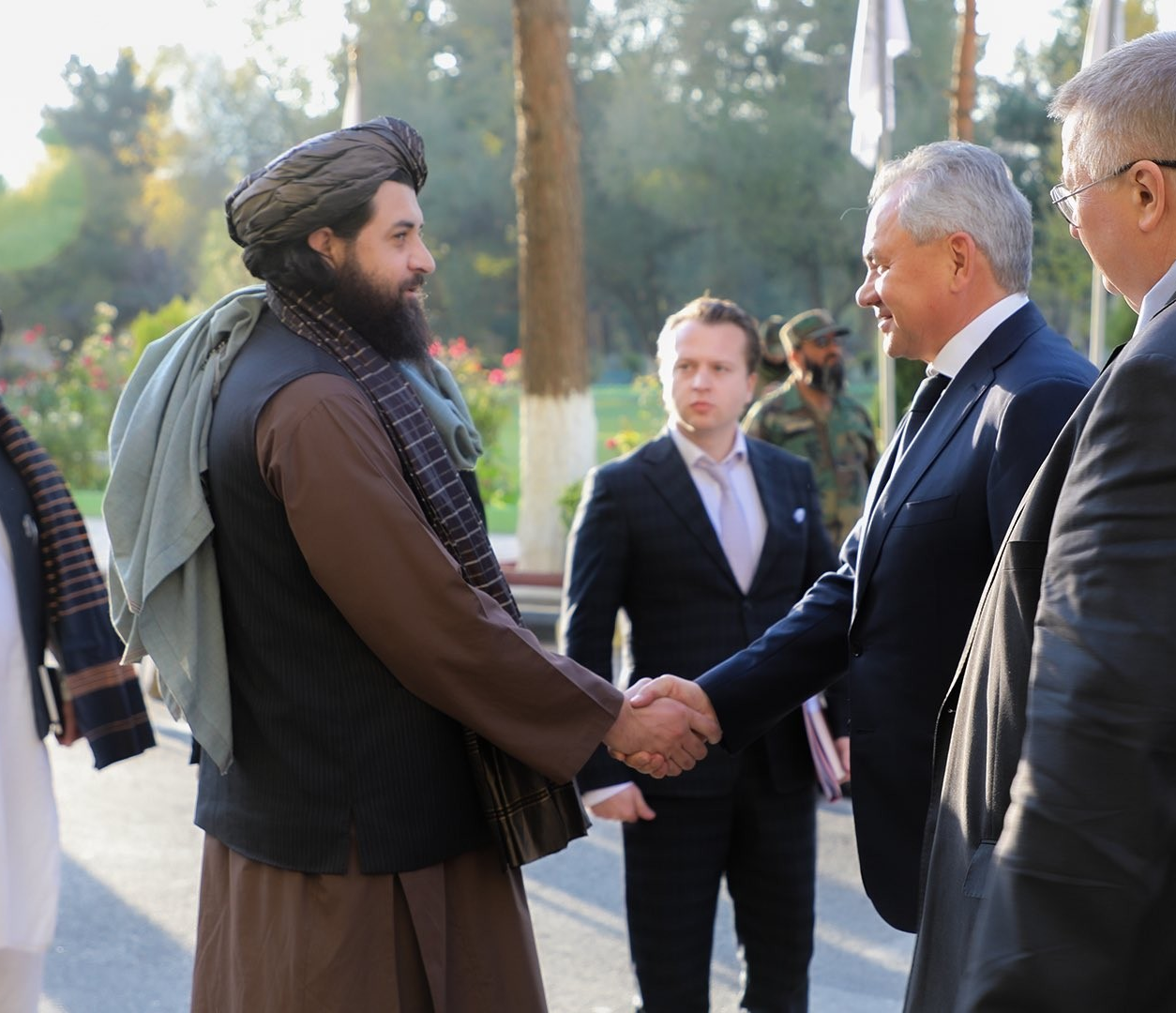 مولوي یعقوب له روسي پلاوي غوښتي چې طالبان له تور نوملړه وباسي