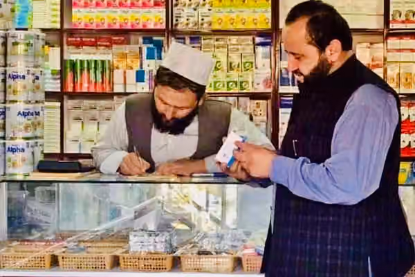 د سرغړونو له امله؛ طالبانو په تخار کې ۱۵ خصوصي روغتیايي مرکزونه تړلي دي