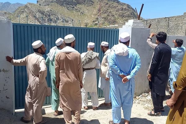 لنډي کوتل کې د امنيتي وضعيت خرابېدو له امله ټولې ښوونیزې ادارې وتړل شوې