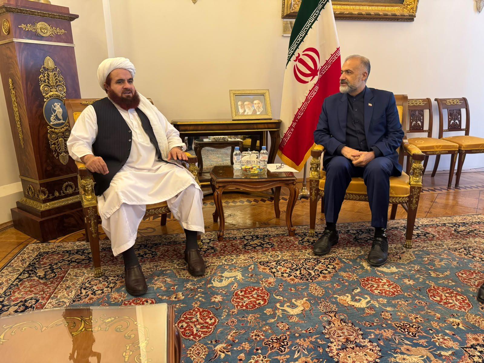 په مسکو کې د طالبانو او ایران سفیران د دوه‌اړخیزو اړیکو او د سیمې د وضعیت په اړه غږېدلي