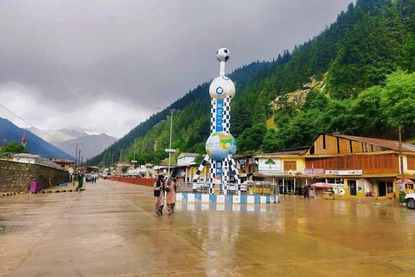 د کتاب لوستنې اونۍ؛ په نورستان کې د کتابونو ۳ ورځنی نندارتون پرانېستل شو