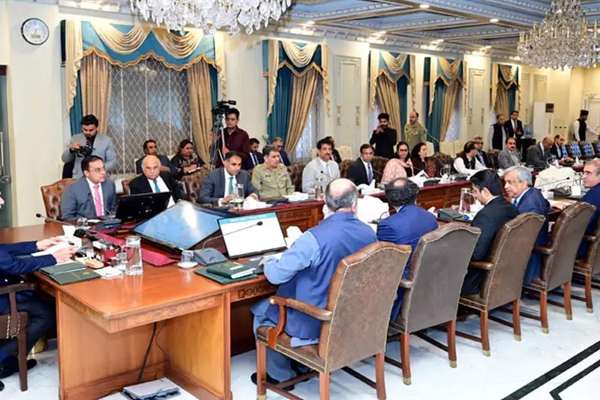 Pakistan Ready To Engage In Preferential Trade With Afghanistan & Azerbaijan