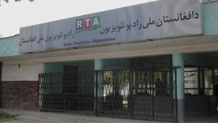 طالبان کارمند 'تلویزیون ملی افغانستان' را به‌دلیل انتشار تصویر یک زن بازداشت کرد
