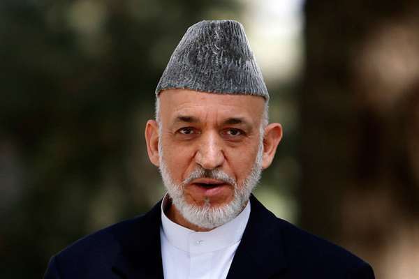 کرزی: اخراج اجباری مهاجران افغان زمینهساز تهدیدات جدیتری خواهد شد