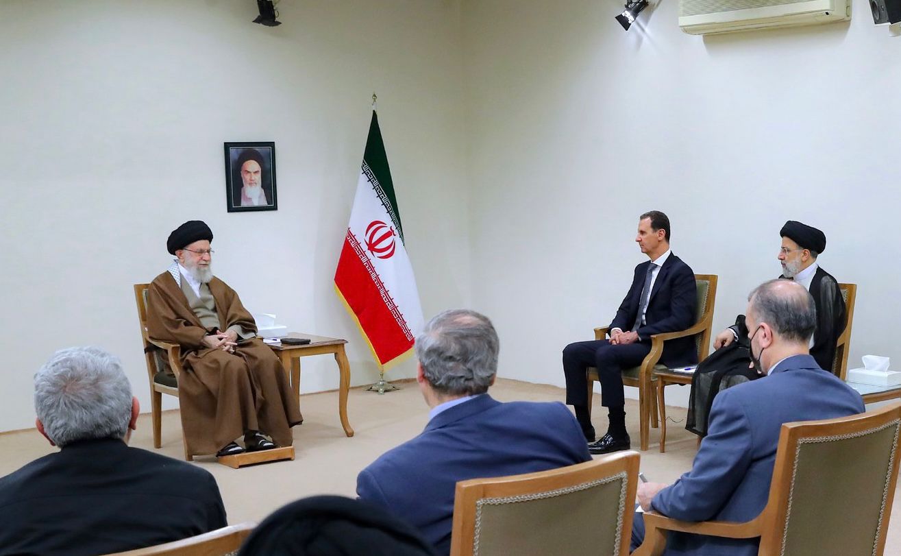 بشار اسد، رئیس‌جمهور سوریه در تهران با علی خامنه‌ای و ابراهیم رئیسی دیدار کرد