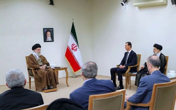 بشار اسد، رئیسجمهور سوریه در تهران با علی خامنهای و ابراهیم رئیسی دیدار کرد