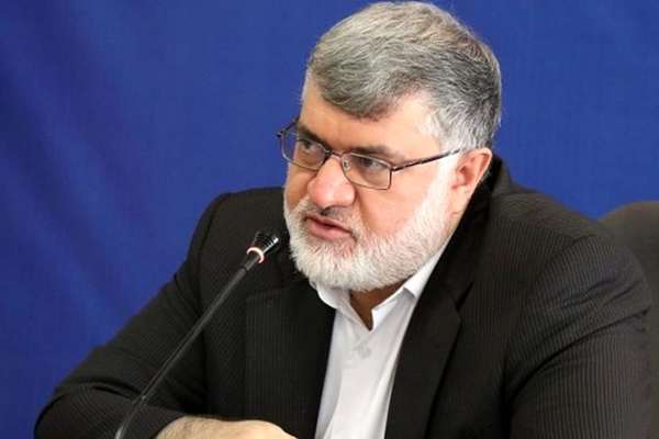 استاندار تهران میگوید بازداشت مهاجران افغان چهار برابر افزایش یافته است