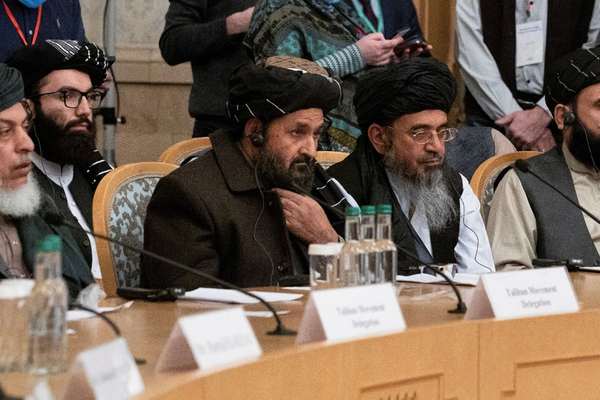 "طالبان میان حکومتداری مدرن و قرون وسطایی سرگردان است"