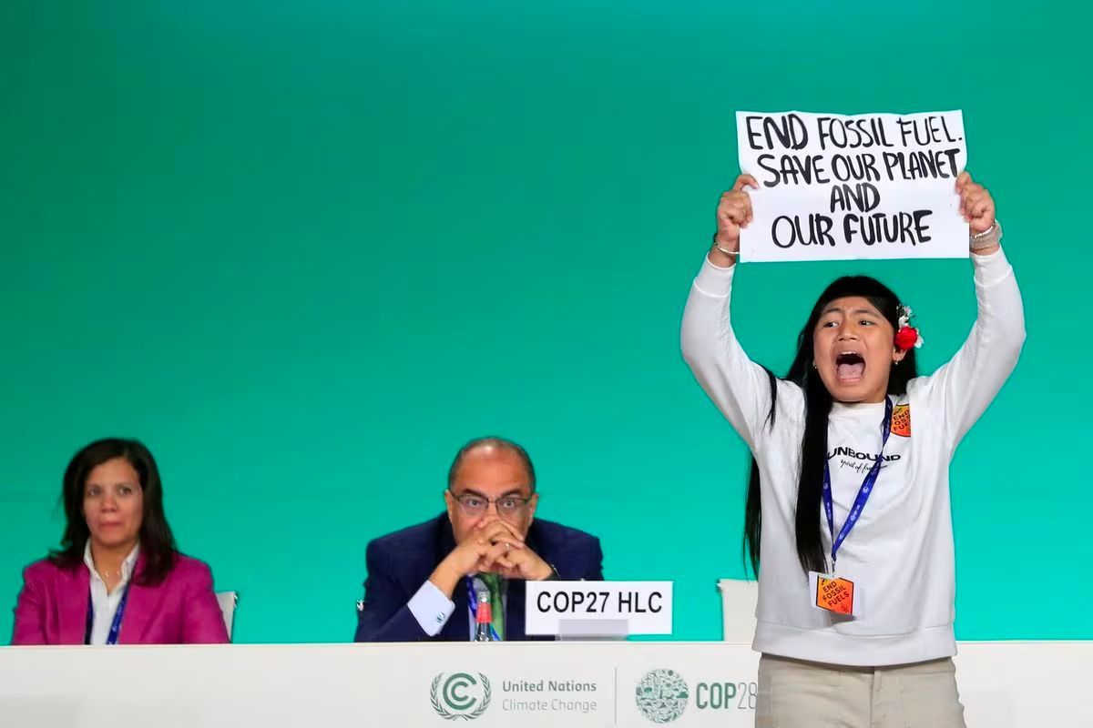 اختلاف درباره کاهش تدریجی سوخت‌های فسیلی، نشست اقلیمی سازمان ملل را به وقت اضافه کشاند