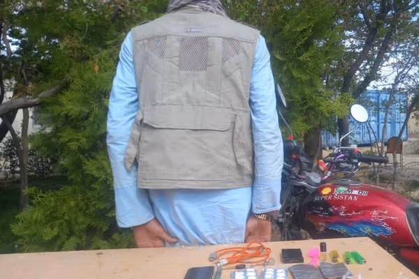طالبان: په څوارلس ولایتونو کې مو د نشهيي توکو د قاچاق او پلور په تور ۷۵ کسان نیولي
