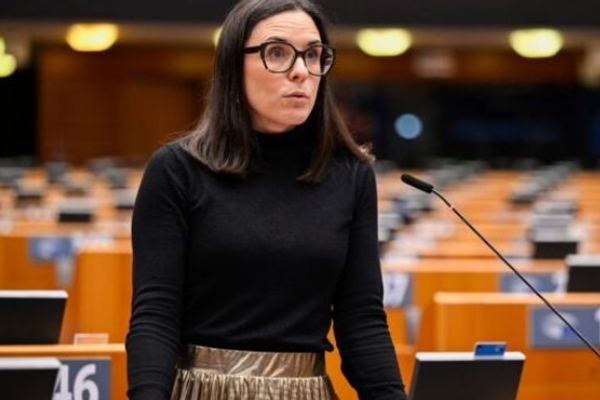 سياسية أوروبية بارزة: مكان طالبان هو محكمة لاهاي وليس أوروبا