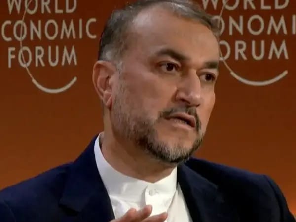 وزیر خارجه ایران: حملات موشکی سپاه به عراق و پاکستان به هدف تامین امنیت منطقه انجام شد