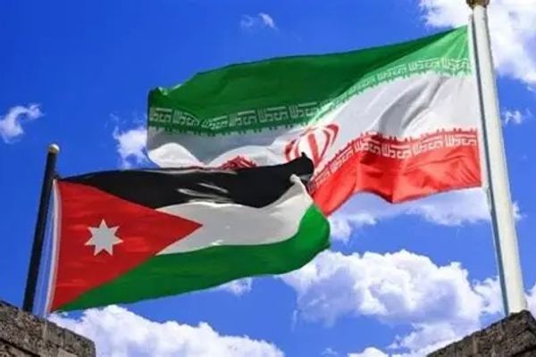 د ایران او اردن د بهرنیو چارو وزیرانو د سیمې د وروستیو بدلونونو په اړه ټلیفوني خبرې وکړې