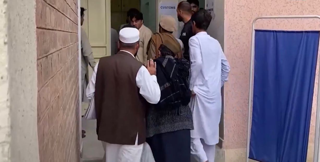 طالبانو له پاکستاني چارواکو د لادرکه شویو او بندي افغانانو د وضعیت په اړه معلومات غوښتي