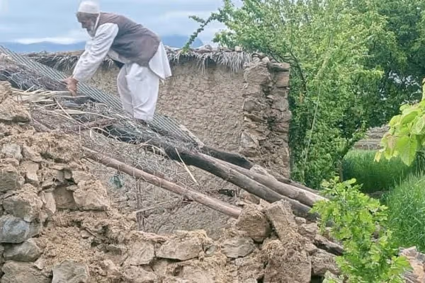 په خوست کې سېلابونو ۶۳ کورونه ویجاړ کړي دي