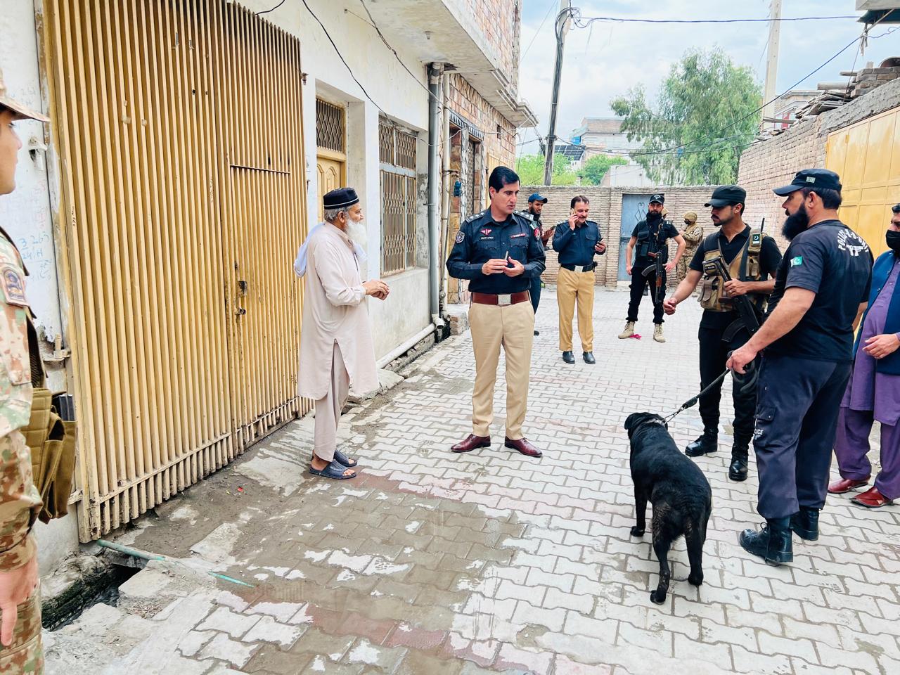 پېښور او د پاکستان نورو سیمو کې د افغانانو د نیولو عملیات چټک شول