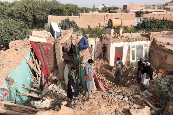 سازمان ملل: بیش از ۱۳۰۰ خانه بر اثر زلزله شمال افغانستان تخریب شدهاند
