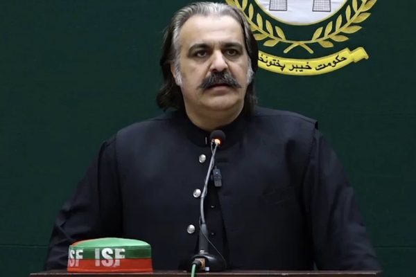 مسؤول باكستاني: الحكومة وافقت على مقترح الحوار مع طالبان