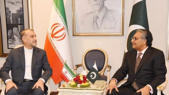 وزیران خارجه ایران و پاکستان برای رسیدگی به 'چالشهای مشترک' توافق کردند