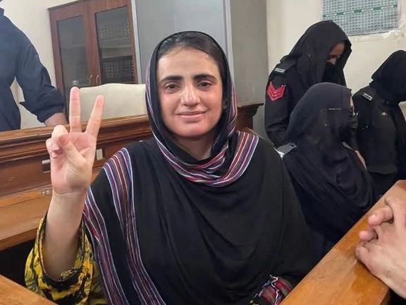 حکومت پاکستان مدت بازداشت مهرنگ بلوچ، رهبر معترضان بلوچ را ۱۰ روز دیگر تمدید کرد