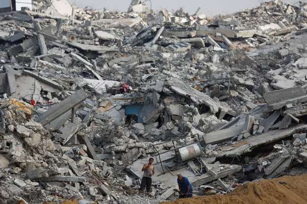 پر غزې د اسراییل په بریدونو کې لږترلږه درې فلسطینیان وژل شوي دي