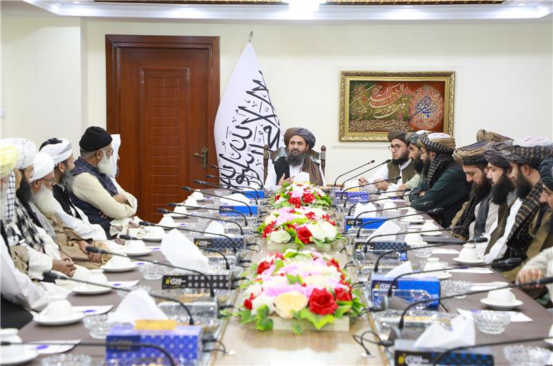 ملا برادر روز سه‌شنبه با شماری از علمای هند و پاکستان در کابل دیدار کرد