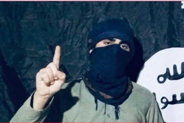 د پېښور په څمکنیو کې پر پولیسو د شوي ځانمرګی برید مسوولیت داعش ومانه