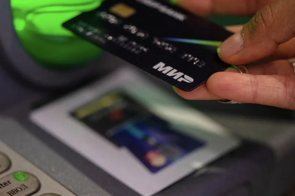 طالبان تعلن عن محادثات مع روسيا بشأن التعاون المصرفي