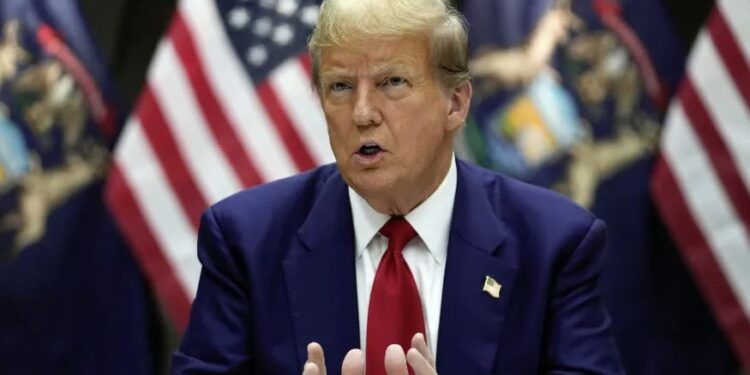 ټرمپ: که ایران خپل اټومي فعالیتونه بیا پیل کړي، امریکا به یې بیا په نښه کړي