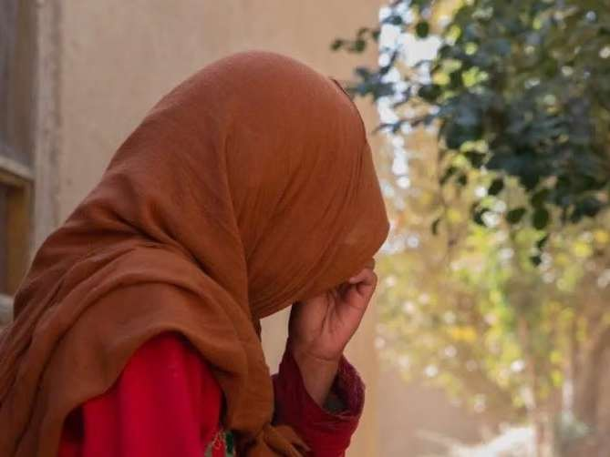 تزويج طفلتين في هلمند تبلغان 6 و8 سنوات من رجلين في الستين والثمانين من العمر