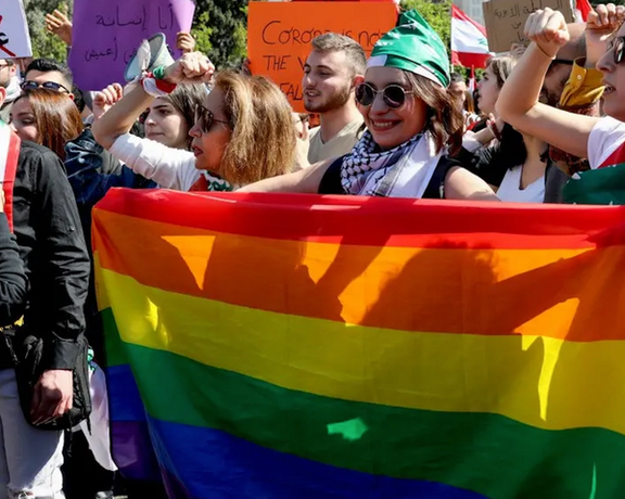 عراق رسانهها را ملزم کرد به جای کلمه «همجنسگرایی» از «انحراف جنسی» استفاده کنند