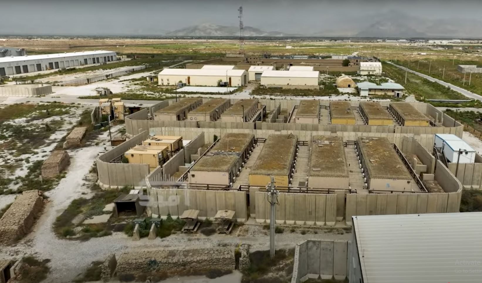 د بګرام هوايي ډګر طالب قومندانان: په بګرام کې یوازې طالبان دي، دلته هېڅ بهرنی نه شته