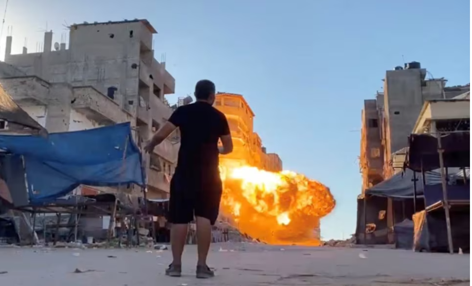 اسرائيل دستور داد که ده‌ها هزار فلسطینی از شهر خان یونس بیرون شوند