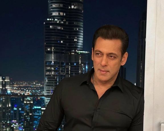 رسانههای هندی از طرح ترور سلمانخان با سلاحهای قاچاق از پاکستان خبر دادند