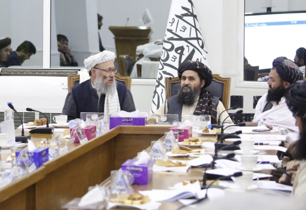 وزير مالية أفغاني سابق: بيئة الاستثمار في أفغانستان غير مواتية رغم جهود طالبان