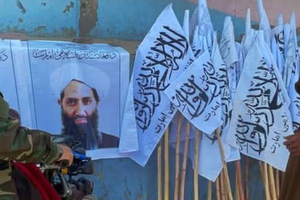 رهبر طالبان برای حذف «اصطلاحات اجنبی» هیئت تشکیل داد