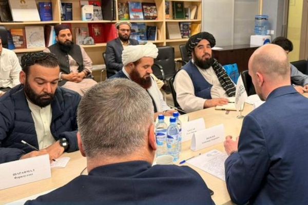 روسیې له افغانستان سره د برېښنا او انرژۍ په برخه کې د بشپړې همکارۍ ژمنه کړې