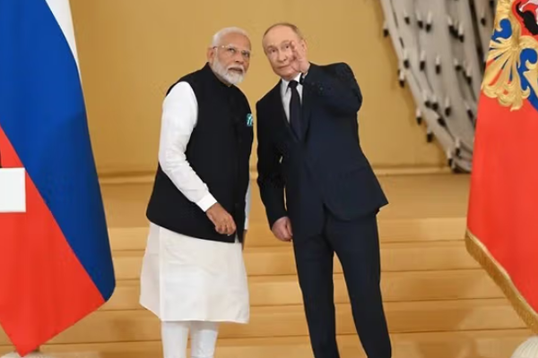 مستشار ترامب يتّهم الهند بتمويل الحرب الروسية على أوكرانيا