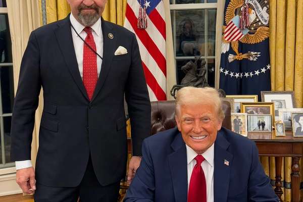 Trump Aide Urges Taliban to Release American Hostages