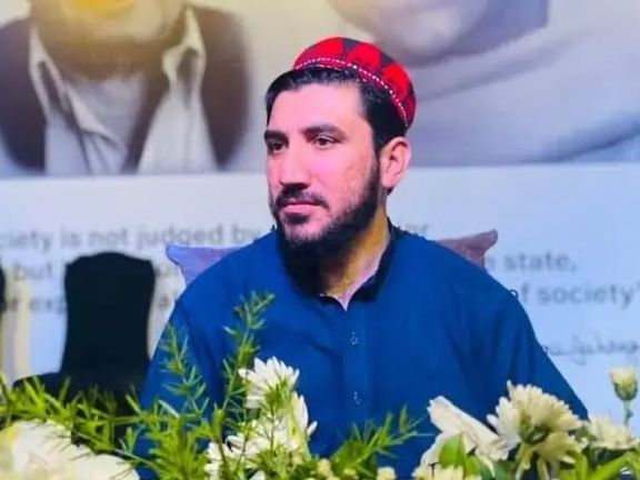 رهبر جنبش تحفظ پشتونهای پاکستان به دادگاه ضد تروریسم اسلامآباد معرفی شد