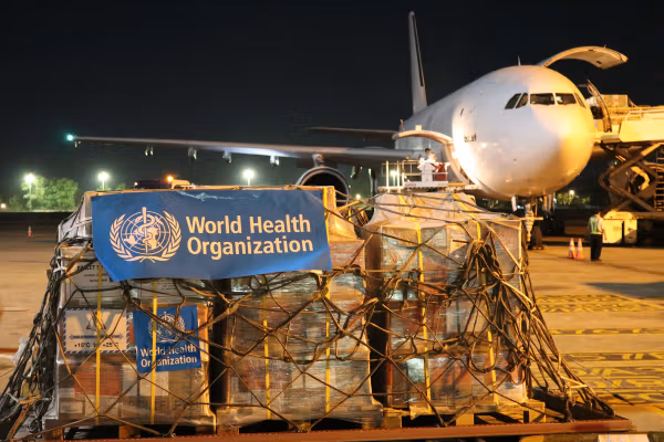 د روغتیا سازمان: منځني ختيځ کې د جګړو زیاتوالي افغانستان ته د روغتیايي مرستو لېږد ګډوډ کړی