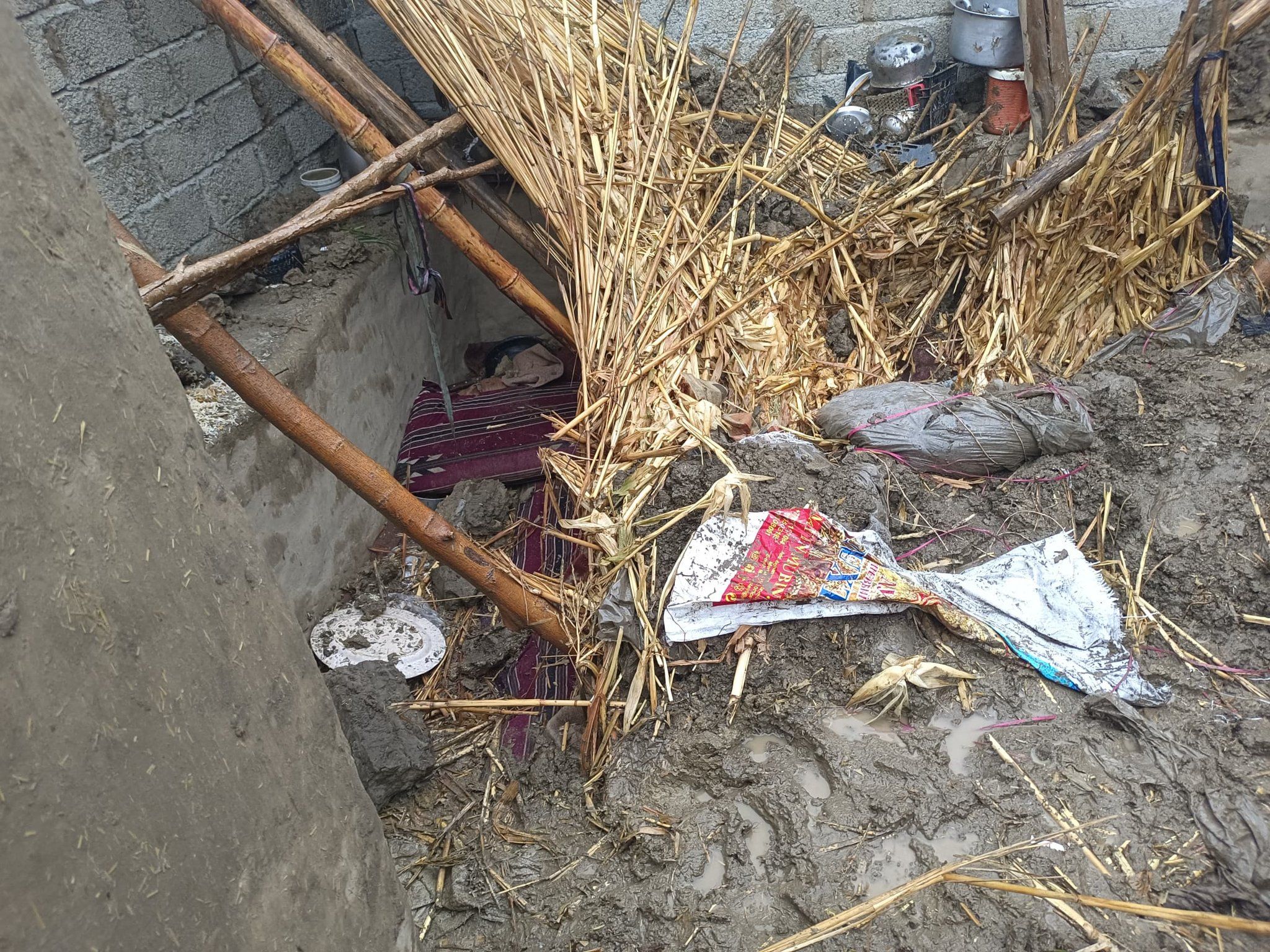 په ننګرهار کې د ورښتونو له کبله ۳ کسه مړه او ۶ نور ټپیان شوي دي