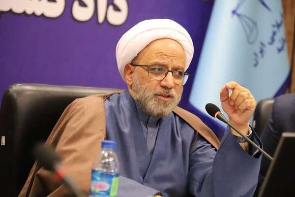 مقام ایرانی: مهاجران افغان در کشف شبکههای جاسوسی همکاری کردهاند