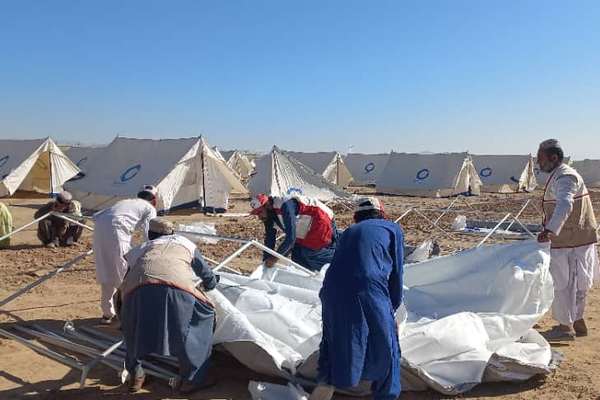 طالبان وايي په تېره یوه میاشت کې له ګاونډیو هېوادونو نږدې ۱۵۰ زره افغان کډوال راستانه شوي
