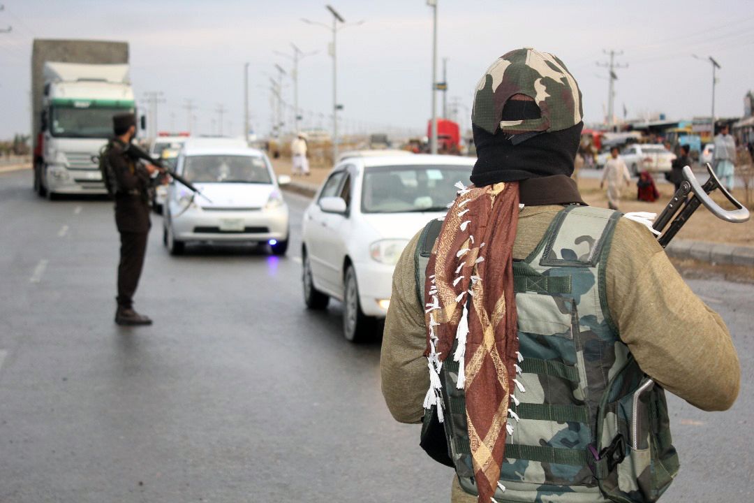 سرچينې: طالبانو د کندهار عیدګاه جومات په شاوخوا سیمو کې تلاشي پیل کړې ده