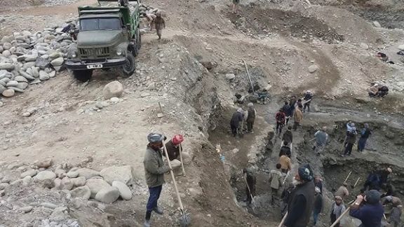 طالبان از جان باختن سه معدنچی در یک معدن طلا در تخار خبر داد